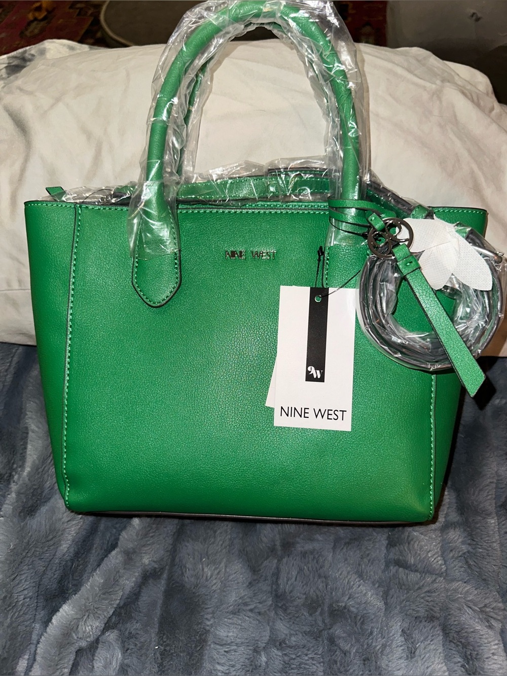 Nine West maysenn green purse